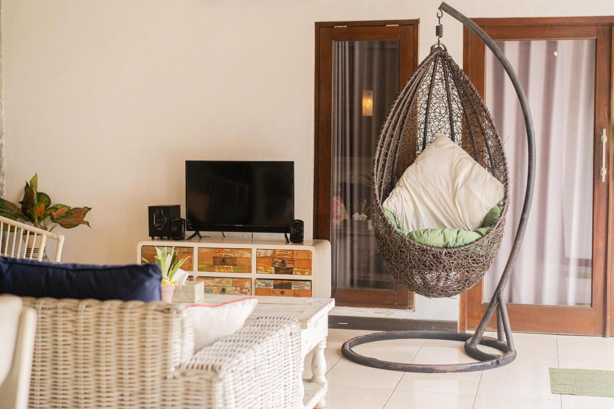 Villa Salya - 3Br - Private Pool - 1Min Walk To La Favela! Seminyak Exteriör bild