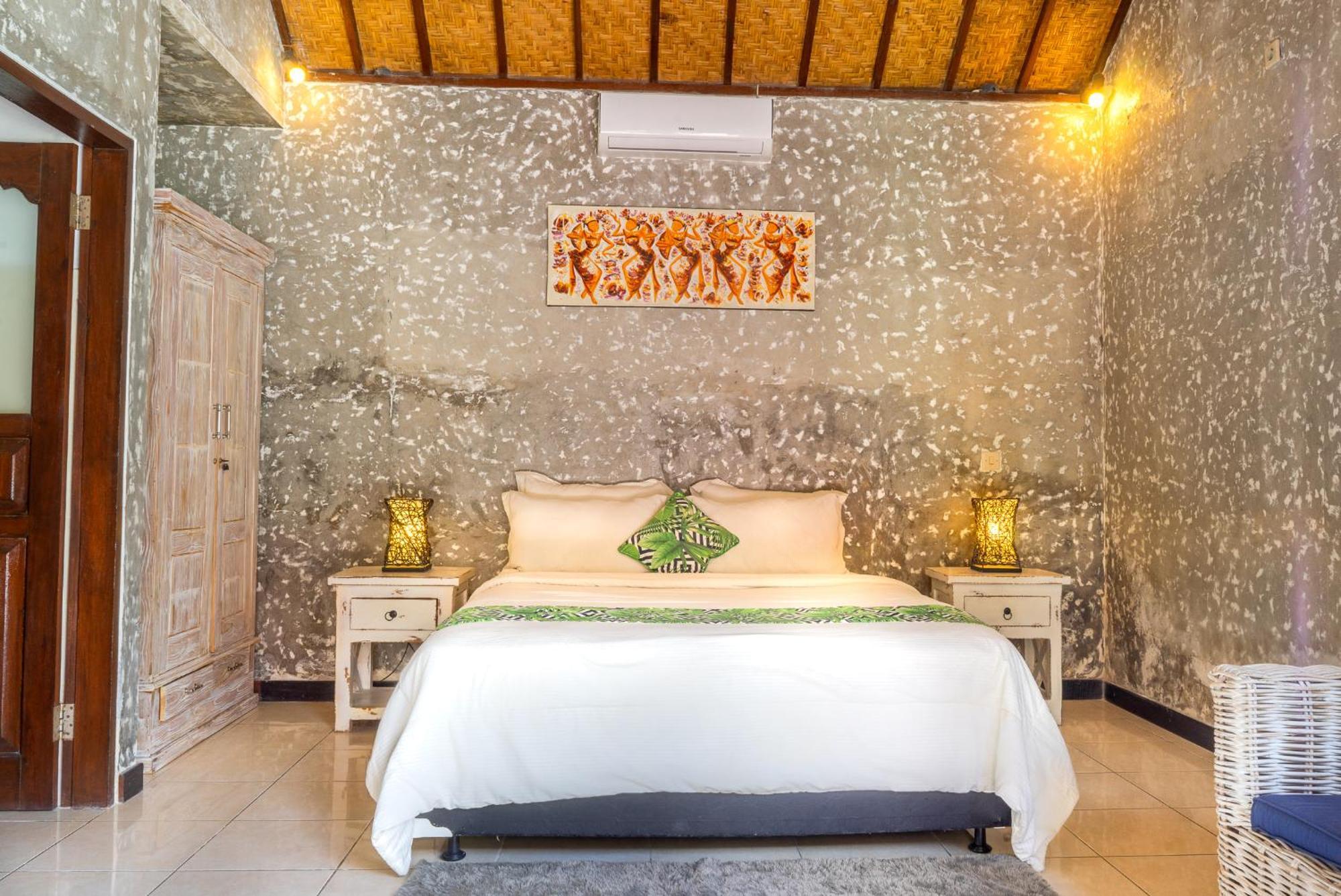 Villa Salya - 3Br - Private Pool - 1Min Walk To La Favela! Seminyak Exteriör bild