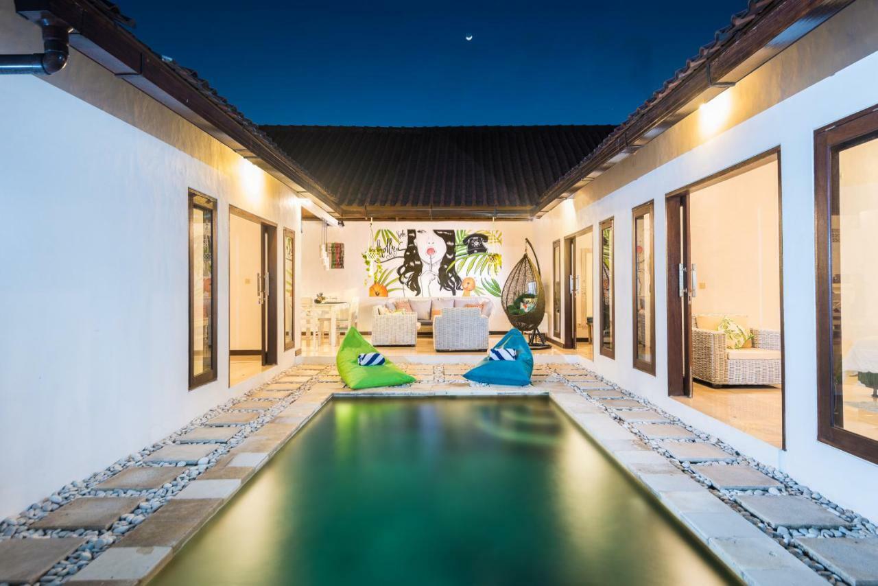 Villa Salya - 3Br - Private Pool - 1Min Walk To La Favela! Seminyak Exteriör bild